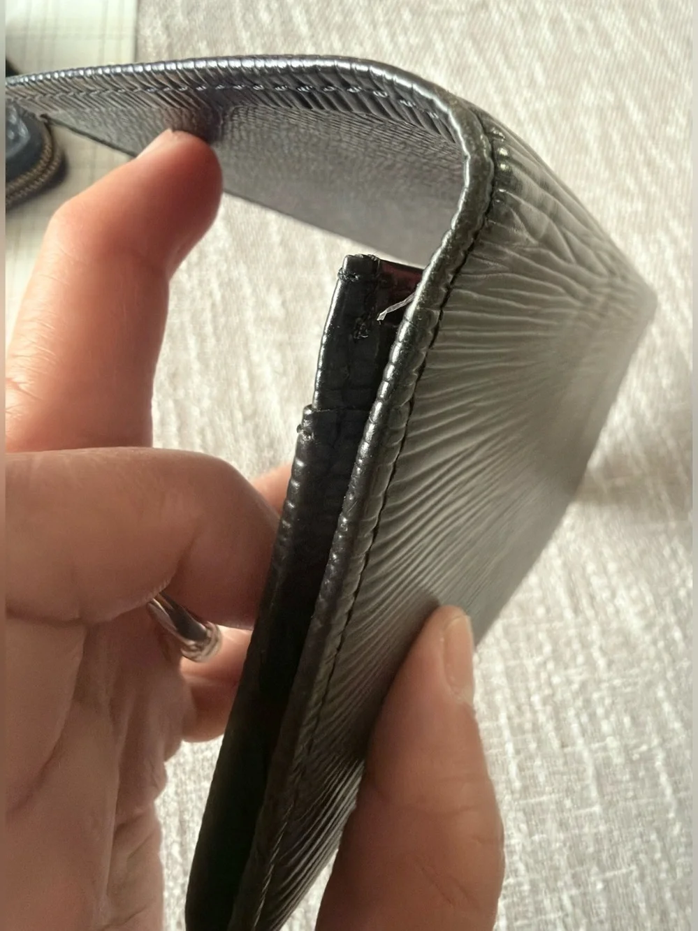 Luis vuitton Epi Leather wallet in Noir